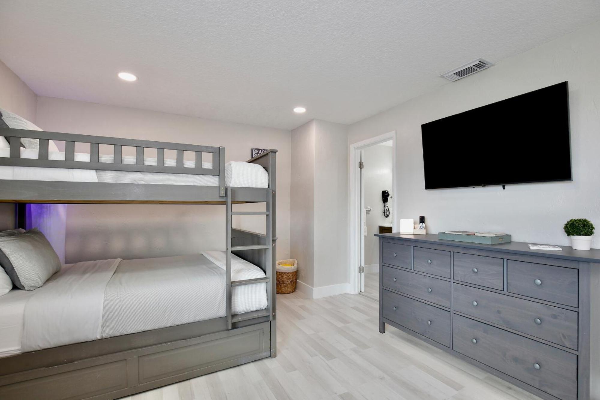 Zen Beach Retreat - Ocean View Townhouse -No Drive Beach Нью-Смирна-Бич Экстерьер фото